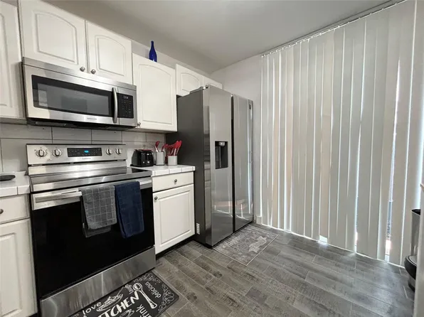 1127 Sussex Drive, North Lauderdale, FL 33068