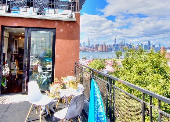 Rented by Mae Equities | media 32