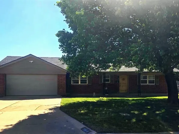 2911 NW Templeton Ter, Lawton, OK 73505