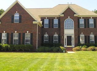 6827 Heath Glen Dr, Mint Hill, NC 28227