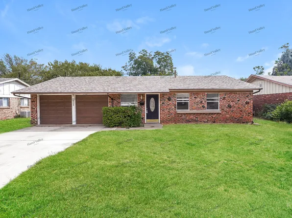 1805 Muse St, Fort Worth, TX 76112