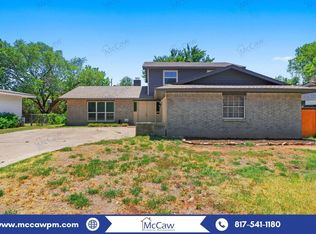 737 Willow St, Hurst, TX 76053