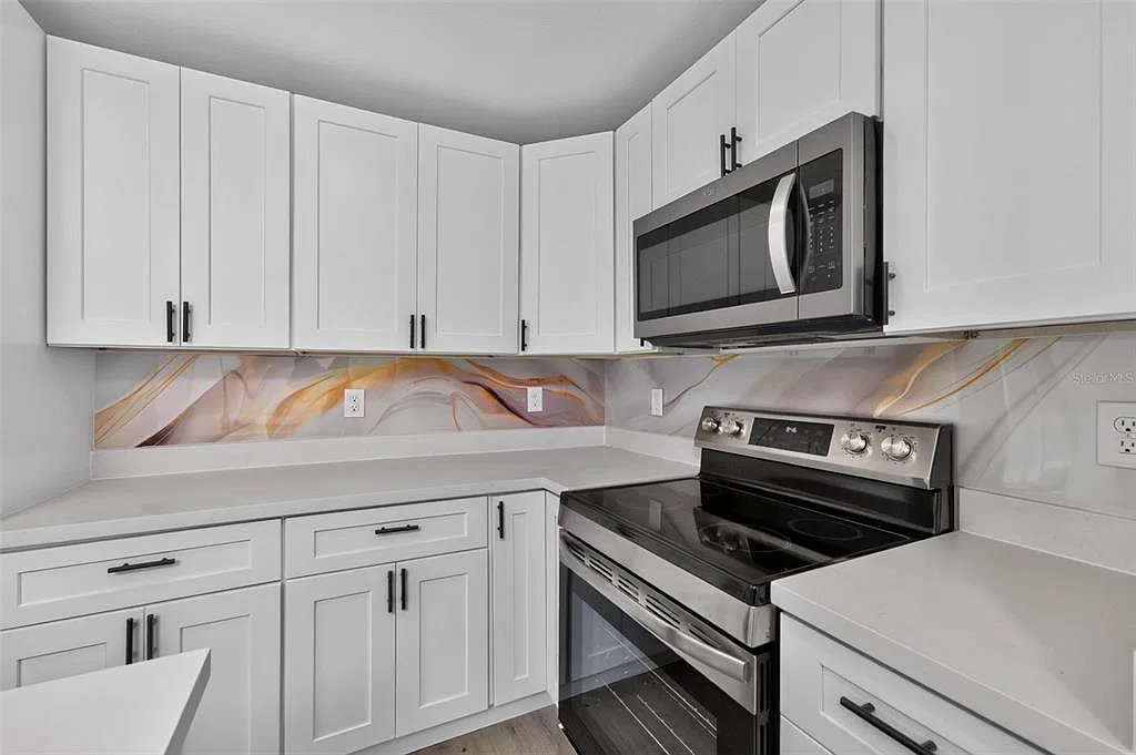 3 bed, 2.0 bath, 1246 sqft, $1,699 — Photo 3