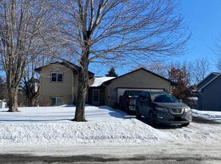 7178 Gray Heron Dr, Lino Lakes, MN 55014