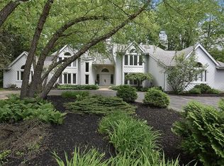 75 W Juniper Ln, Moreland Hills, OH