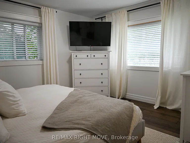 4287 Huronia Rd — Photo 16