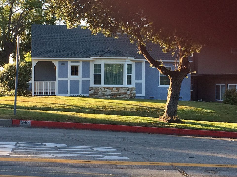 1st image of 940 E Olive Ave