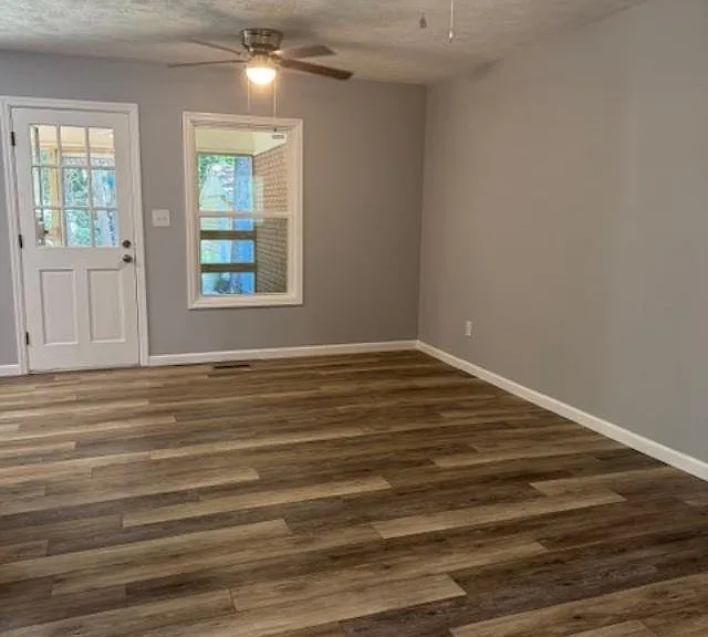 202 Dogwood Dr #A — Photo 6