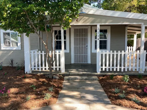 211 Cherry St #A, Roseville, CA 95678
