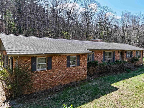 2nd image of 1191 Rustic Ridge Rd