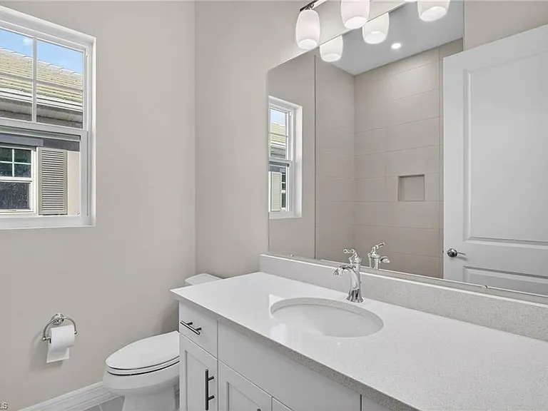 286 Indies Dr E #202 — Photo 14