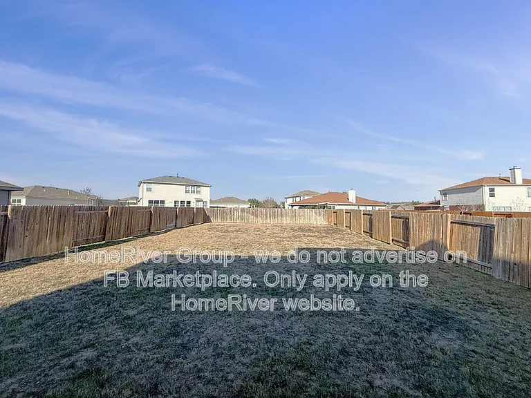 18748 Speculator Ln — Photo 16