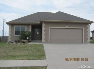 2005 Thompson Dr, Junction City, KS 66441