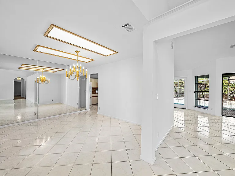6005 Buena Vista Ct — Photo 35