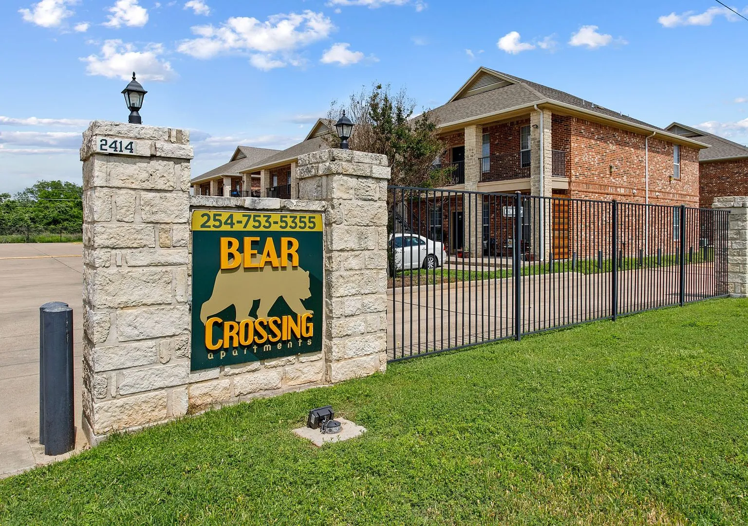 Bear Crossing — Photo 4