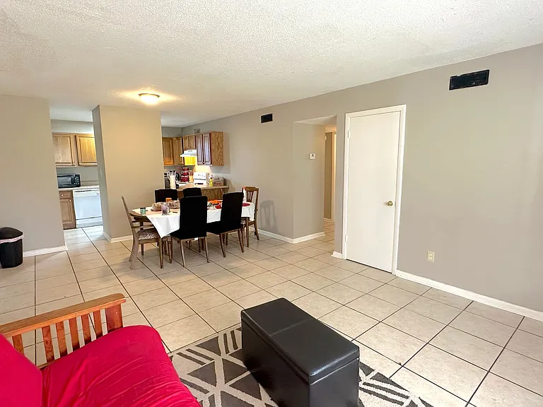 448 Belmont Rd #2 — Photo 3
