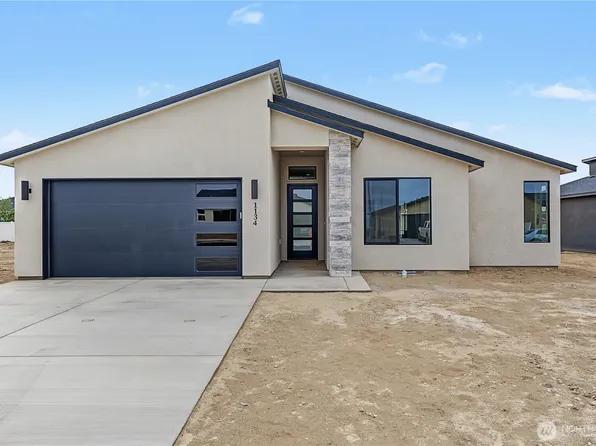 1134 E Mt Hood Street, Othello, WA 99344