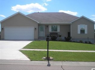 3317 SE Long St, Topeka, KS 66611