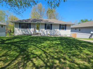 707 W McDowell Ave, Odessa, MO 64076