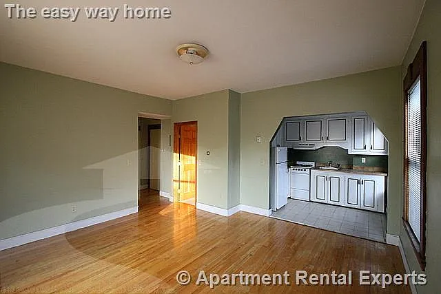 1 bed, $2,700 — Photo 2