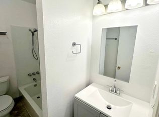 301 E 46th Ave APT 3, Anchorage, AK 99503