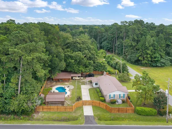 100 Ballentine St, Moncks Corner, SC 29461
