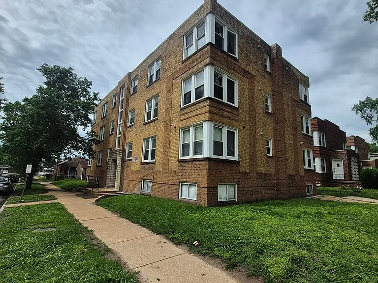3535 Roger Pl — Photo 24