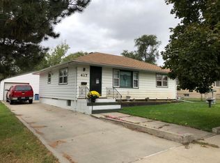 417 S Polk Ave, Pierre, SD 57501