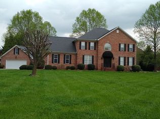 3484 Ascot Dr, Trinity, NC 27370