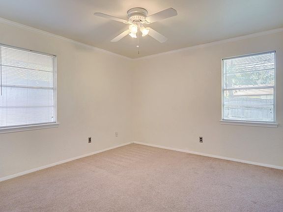 2nd image of 412 Lorine St