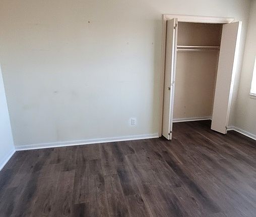 3rd image of 208 N Morse Ave #31
