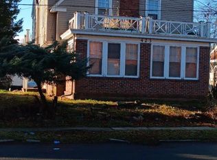 423 Parkway Ave, Trenton, NJ 08618