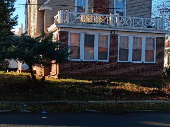 423 Parkway Ave, Trenton, NJ 08618