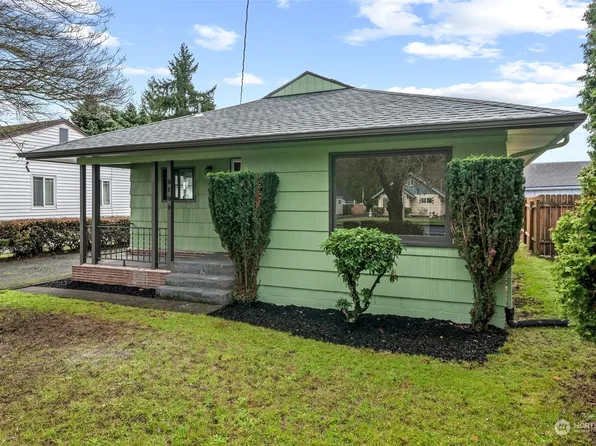 2109 Ocean Beach Highway, Longview, WA 98632