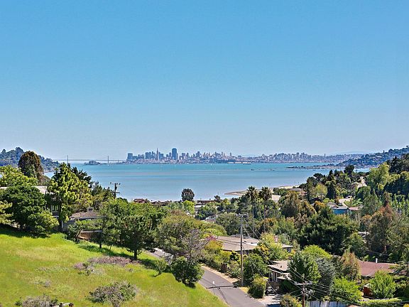 View from all rooms on the south side of the house (Master, bedroom, living room, family room and kitchen)