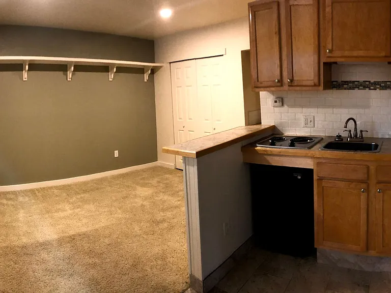 2000 Canyon Blvd — Photo 10