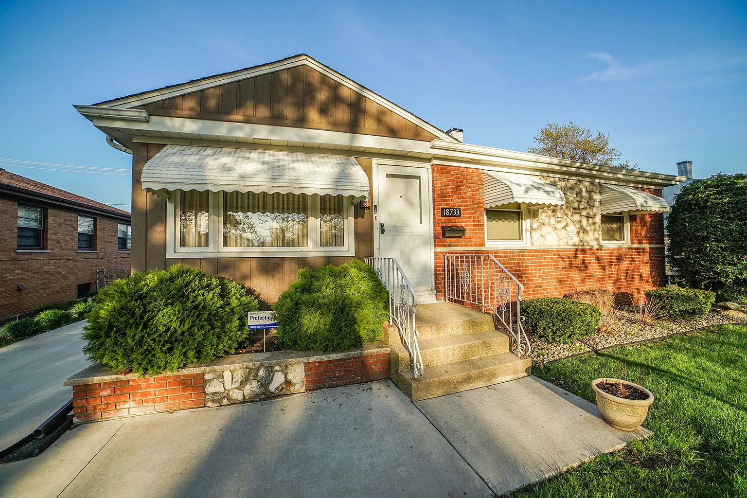 18733 Bernadine St photo 1