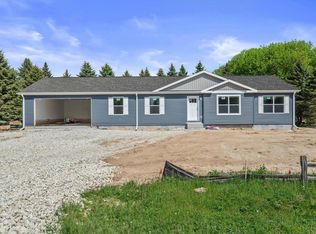 6910 Shady Lane Rd, West Bend, WI 53090