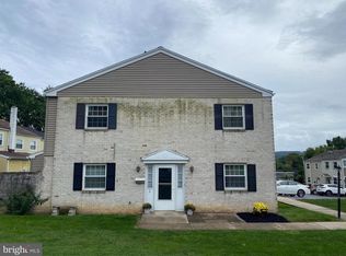 2 Nassau Ct, Reading, PA 19607