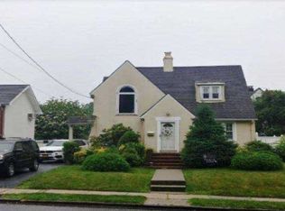 12 W Devonia Ave, Mount Vernon, NY 10552