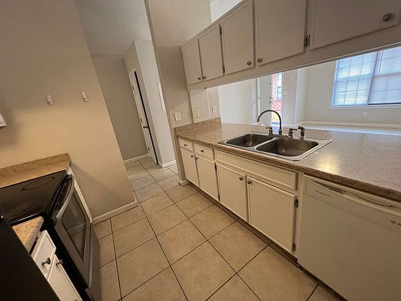 5th image of 1812 W Tharpe St APT E