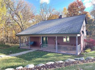 10559 Lee Valley Rd, Mount Horeb, WI 53572
