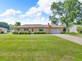 1515 Kensington Dr, Jackson, MI 49203