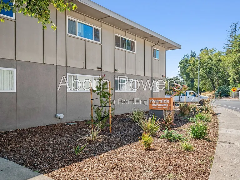 6 Riverside Blvd — Photo 15
