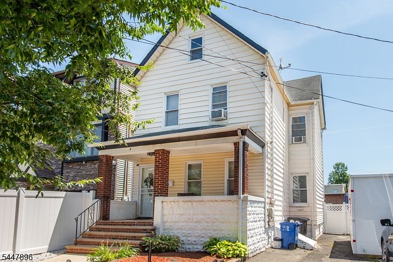 1st image of 38 Salter Pl