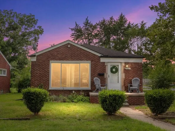 21461 Westhampton St, Oak Park, MI 48237
