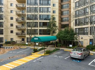 1800 Clairmont Lake #220, Decatur, GA 30033