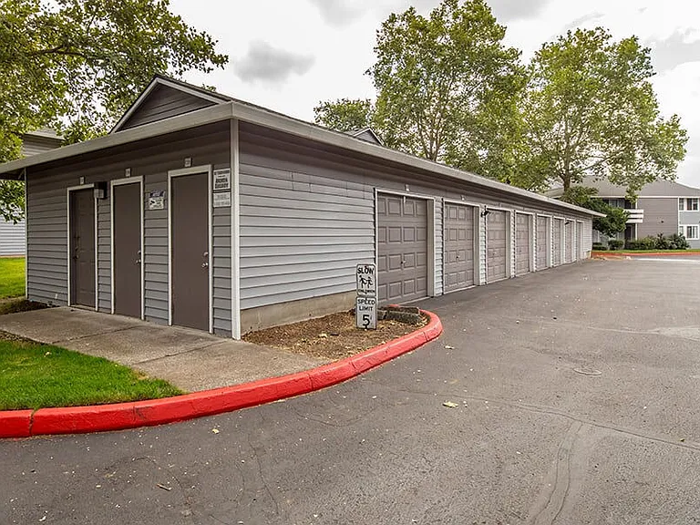 Township Eastside — Photo 16