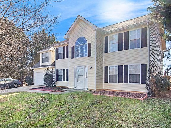3rd image of 6927 Fields Dr