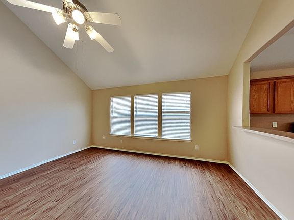 5th image of 17831 Seco Creek Ln
